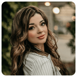 Hajer-Furat-smiling-wearing-black-stripe-white-blouse1